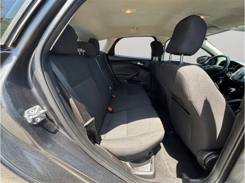 2017 Ford Focus SE