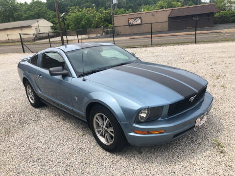 2005 Ford Mustang for sale at CASE AVE MOTORS INC in Akron OH