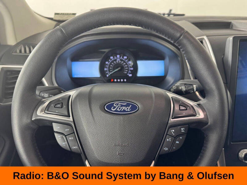 2023 Ford Edge Titanium