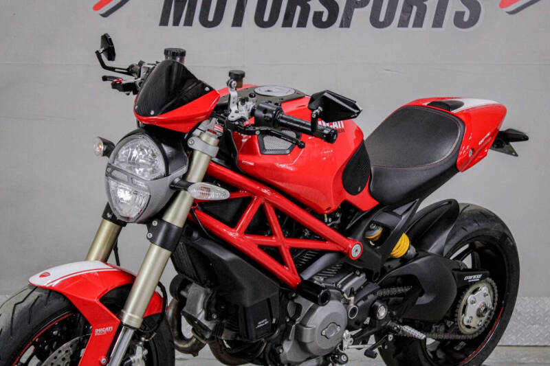 2013 Ducati Monster 1100 EVO