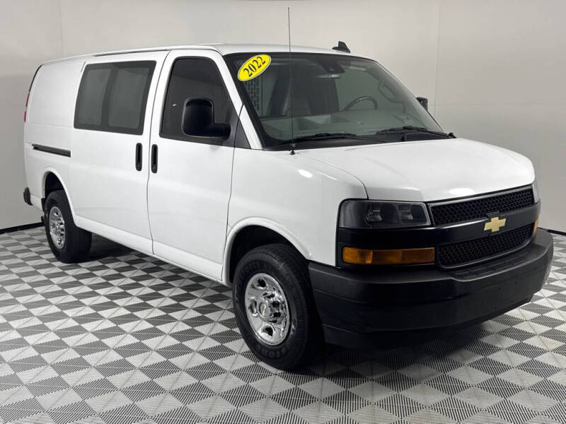 2022 Chevrolet Express 2500