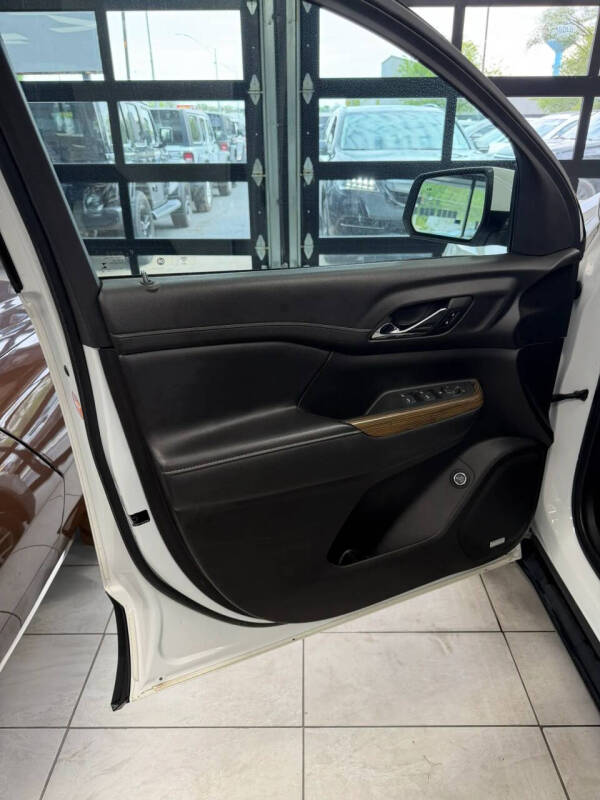 2022 GMC Acadia SLE