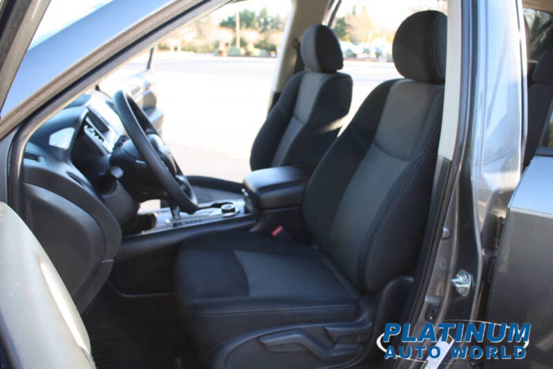 2019 Nissan Pathfinder S