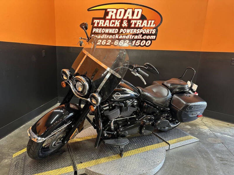 2018 Harley-Davidson FLHC - Softail Heritage