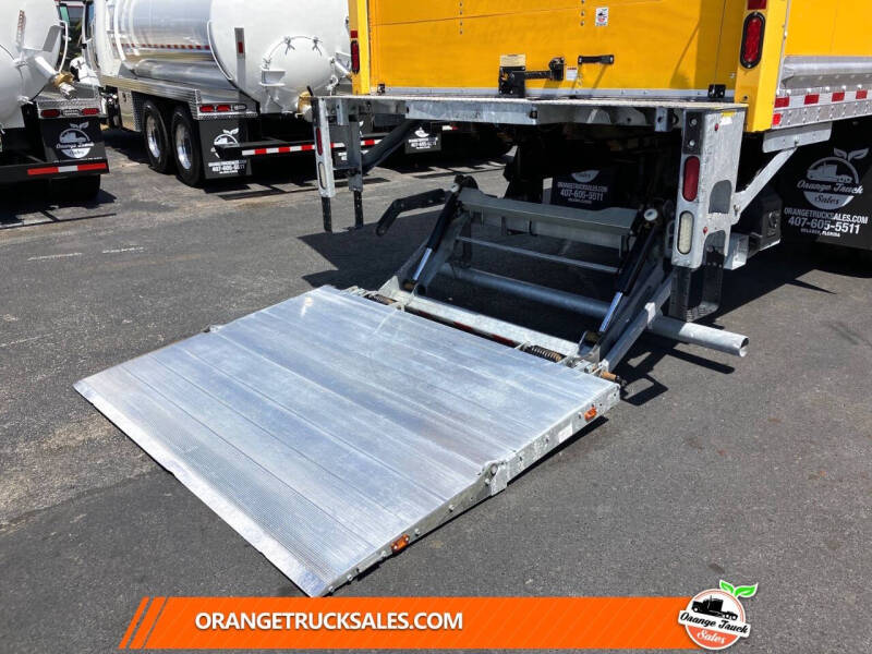 2019 International DuraStar 4300