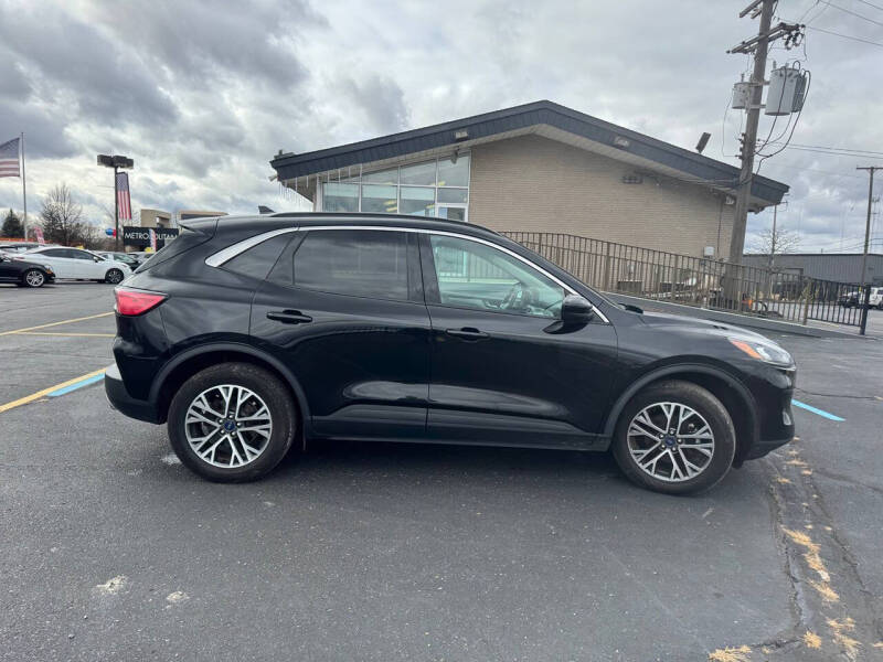 2020 Ford Escape SEL