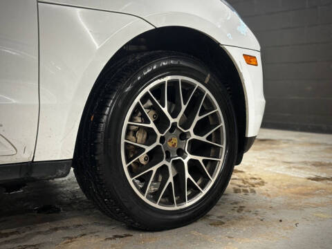 2015 Porsche Macan S