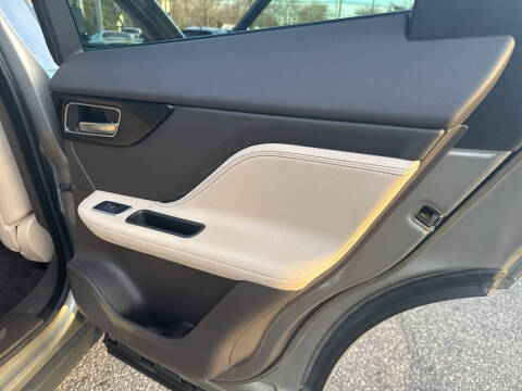 2019 Jaguar F-PACE 25t Prestige