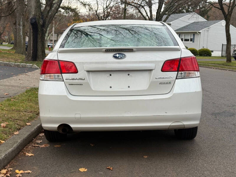 2014 Subaru Legacy 2.5i