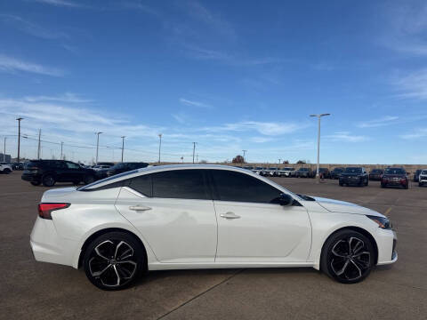 2023 Nissan Altima 2.5 SR