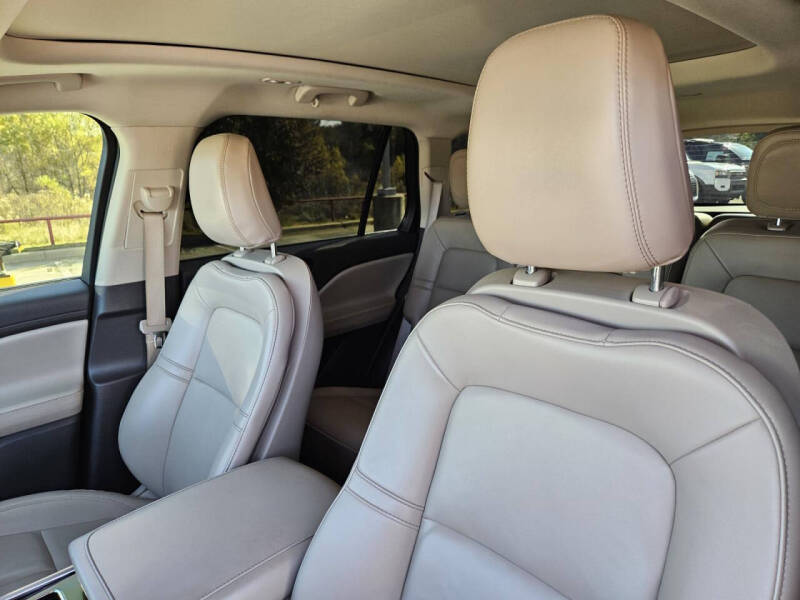 2022 Lincoln Aviator Standard