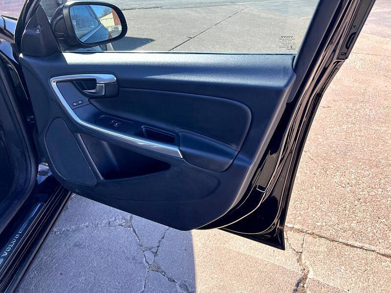 2016 Volvo V60 T5 Drive-E Premier