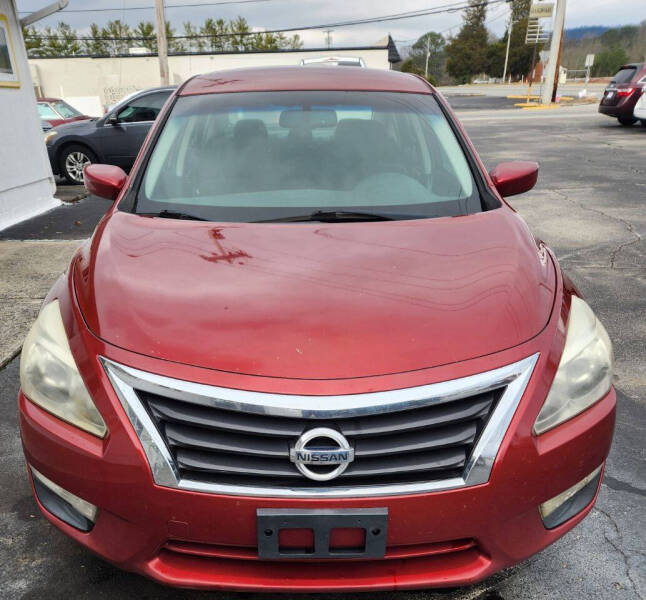 2015 Nissan Altima for sale at Hernandez Motors in Rocky Face GA