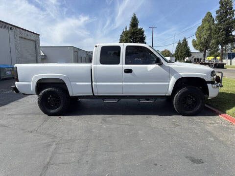 2005 GMC Sierra 2500HD