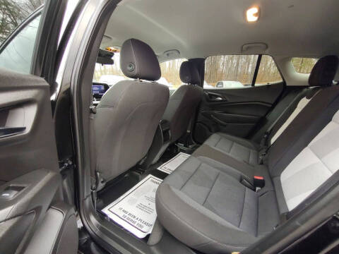 2025 Chevrolet Trax LS