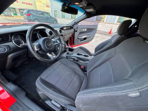 2017 Ford Mustang V6