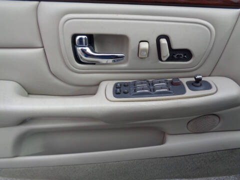 1999 Cadillac DeVille D'elegance