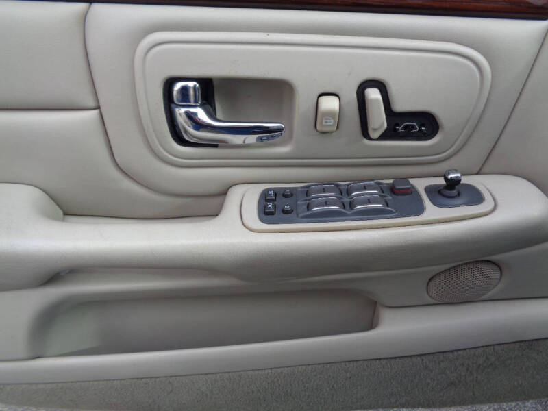 1999 Cadillac DeVille D'elegance