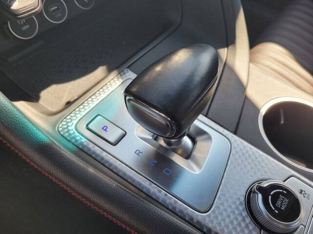 2023 Genesis G70