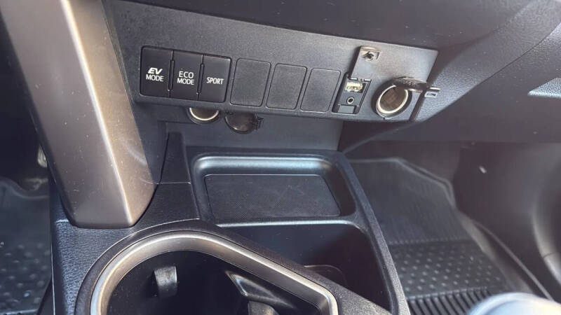 2016 Toyota RAV4 Hybrid XLE