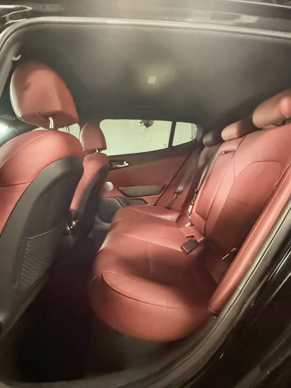 2022 Kia Stinger GT-Line