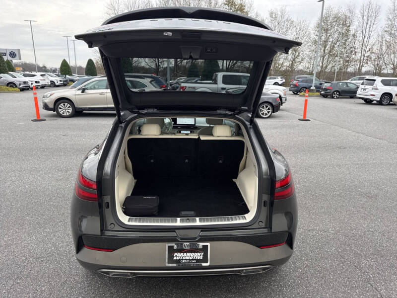 2024 Genesis GV60 Standard