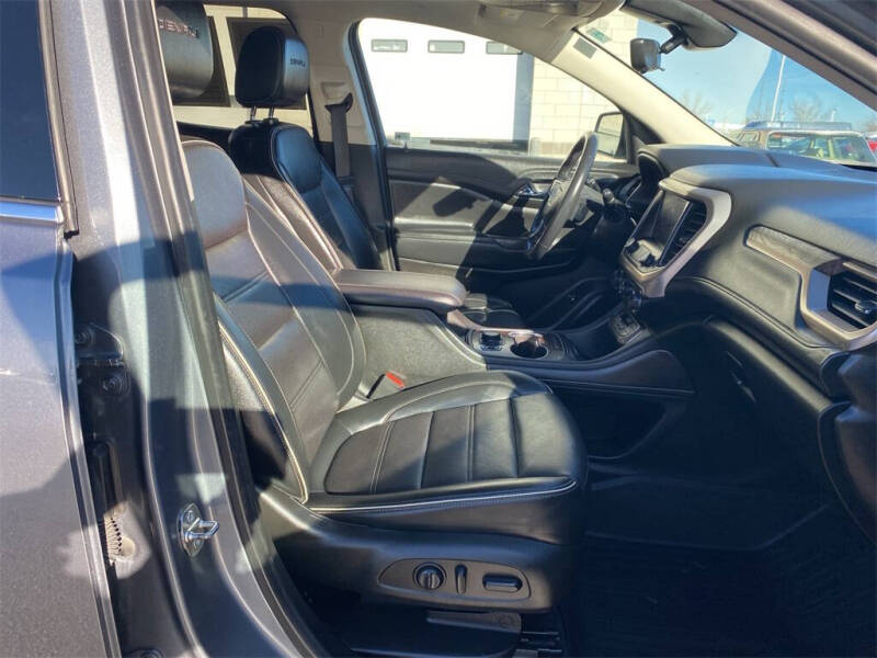 2021 GMC Acadia Denali