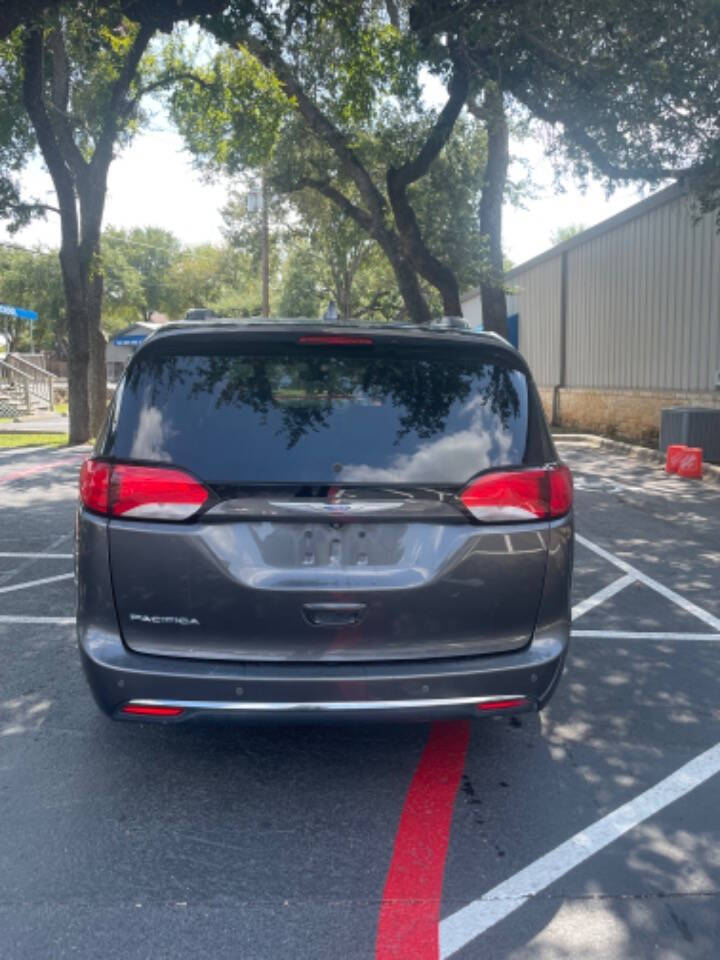 2020 Chrysler Pacifica for sale at AUSTIN PREMIER AUTO in Austin, TX