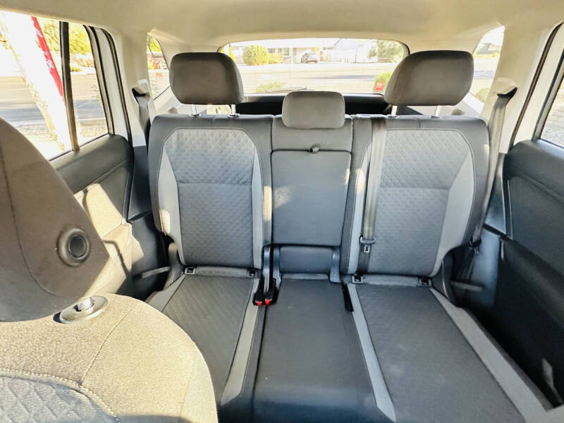 2019 Volkswagen Tiguan S 4Motion