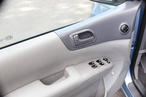 2012 Kia Sedona LX