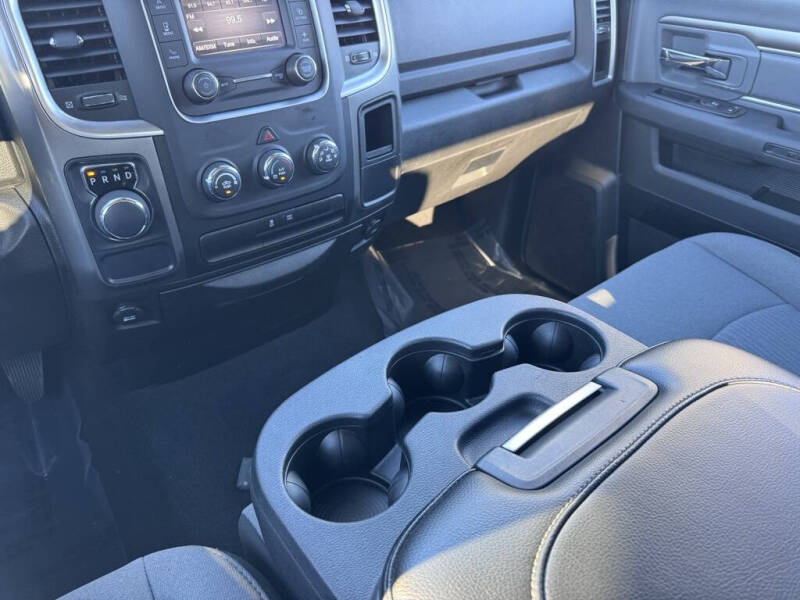 2024 RAM 1500 Classic SLT