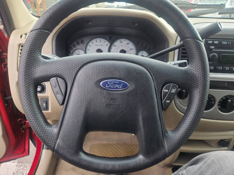 2004 Ford Escape XLT