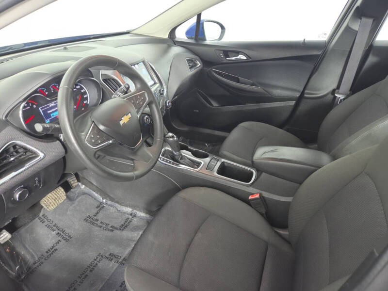2017 Chevrolet Cruze LT Auto