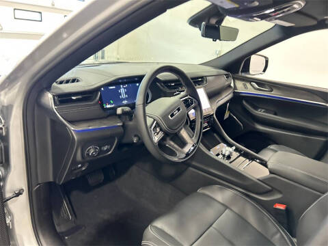 2025 Jeep Grand Cherokee Overland