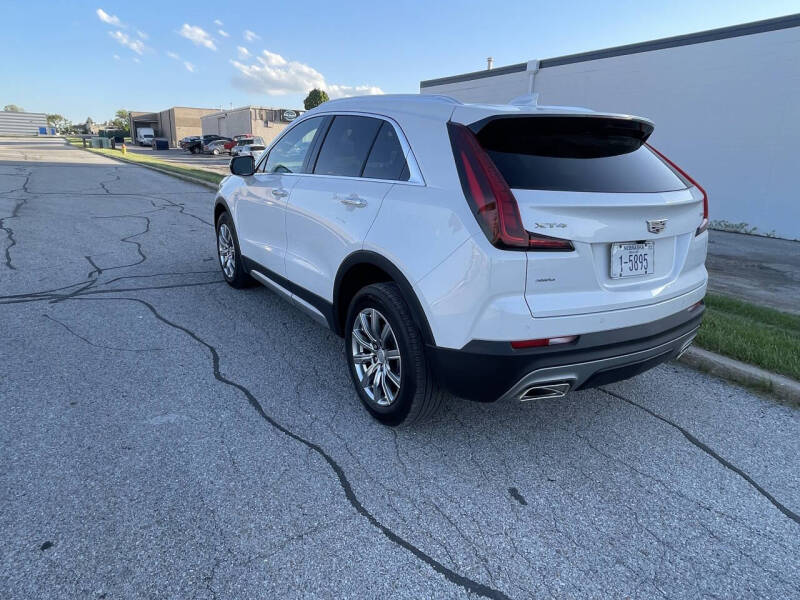 2023 Cadillac XT4 Premium Luxury