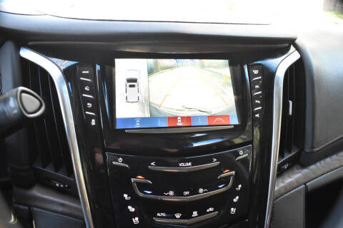 2019 Cadillac Escalade Luxury