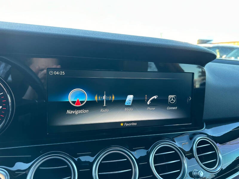 2017 Mercedes-Benz E-Class E 300 4MATIC