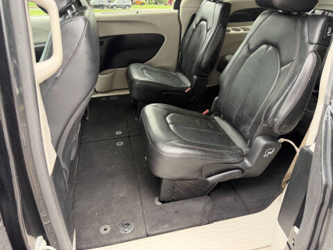 2019 Chrysler Pacifica Touring L