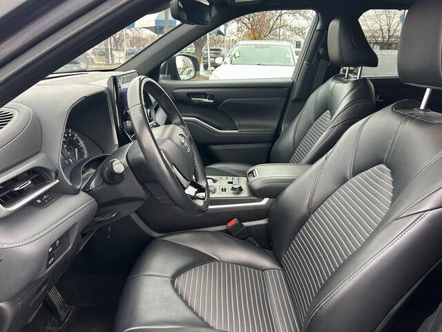 2023 Toyota Highlander XSE