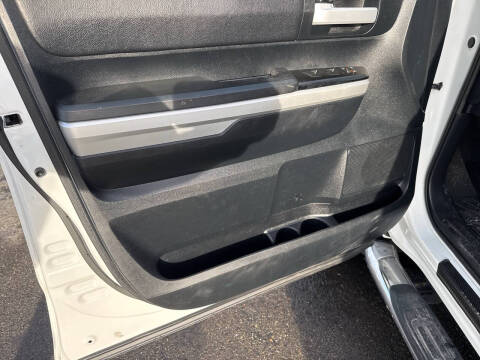 2016 Toyota Tundra SR5