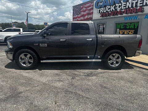 2017 RAM 1500 SLT