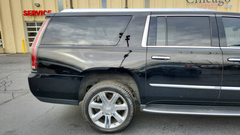 2018 Cadillac Escalade ESV Luxury