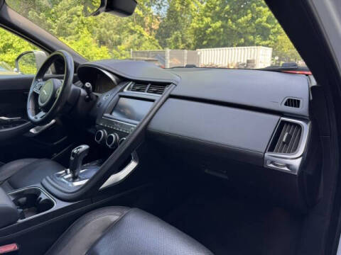 2018 Jaguar E-PACE P250 SE
