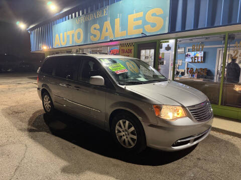 2016 Chrysler Town and Country Touring