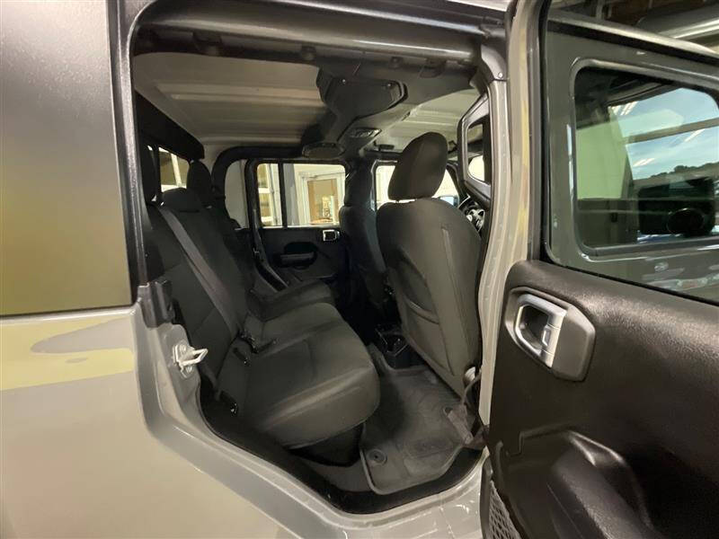 2021 Jeep Gladiator Willys