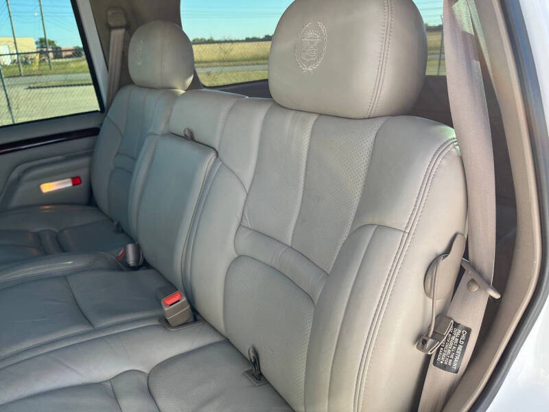 2000 Cadillac Escalade