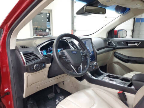 2021 Ford Edge Titanium