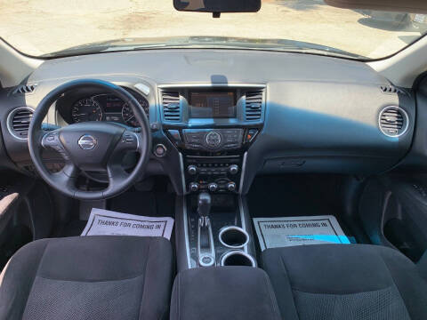 2014 Nissan Pathfinder SV