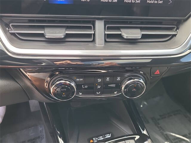 2024 Chevrolet Trax RS