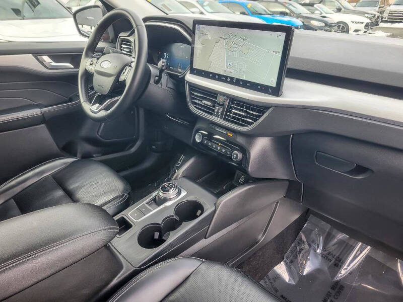 2024 Ford Escape Platinum